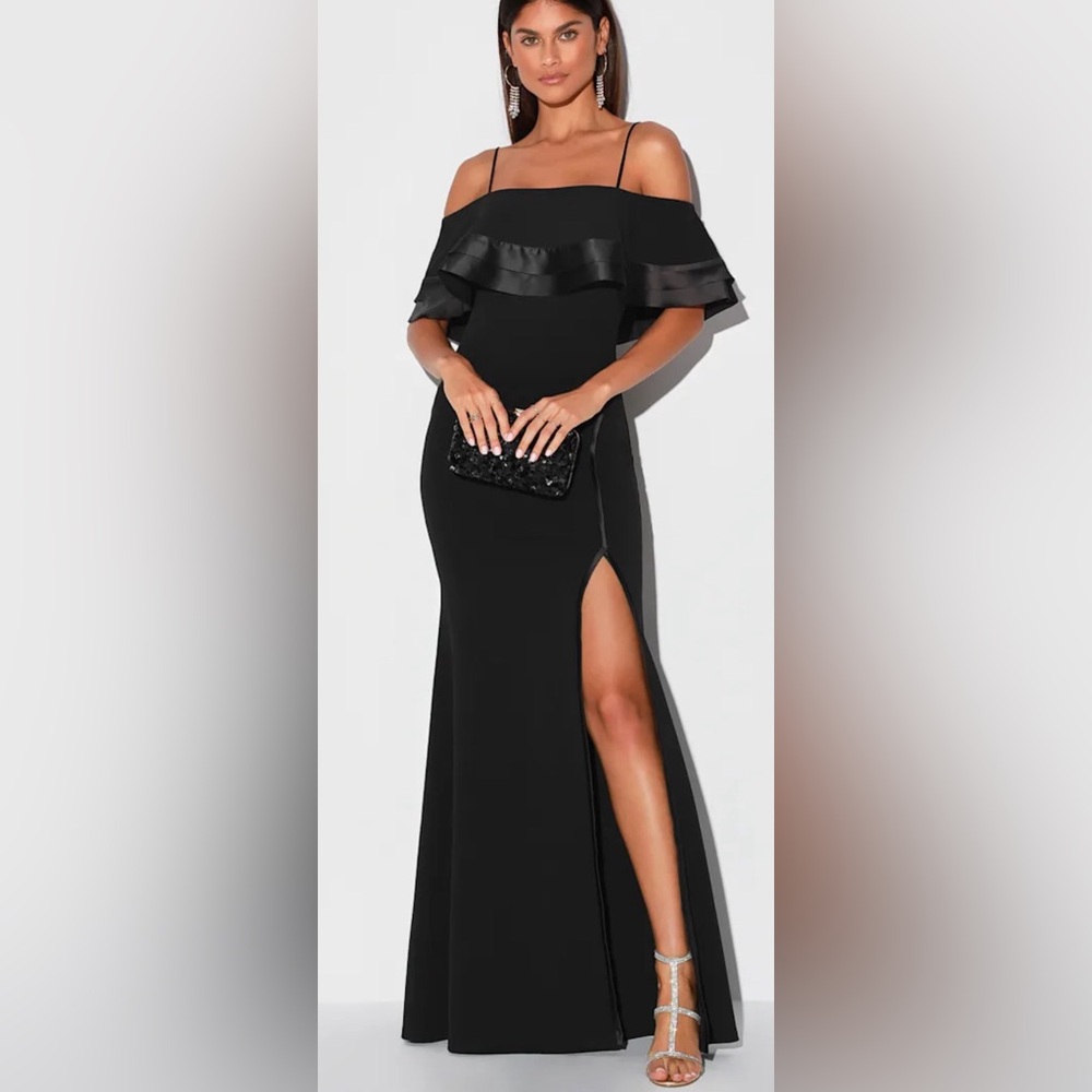 Lulu's Black Off-Shoulder Maxi Dress